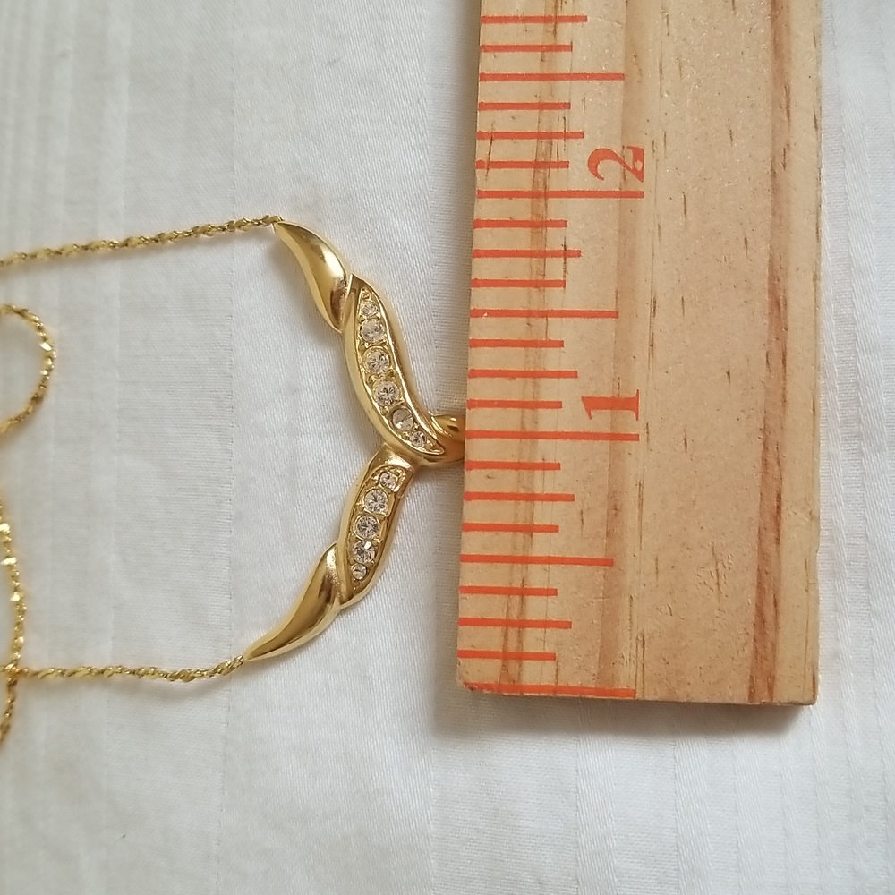 Gold V Shape Rhinestone Necklace - Picture 4 of 5